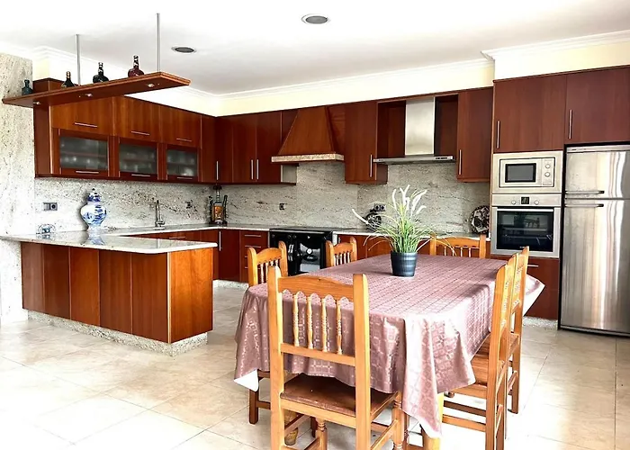 Casa Con Vinedos, A 5min De La Playa Ferienhaus Sanxenxo